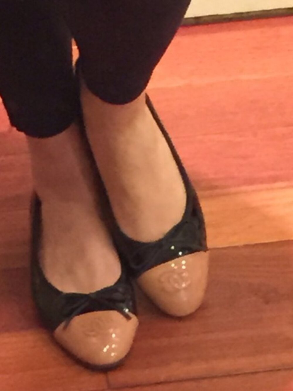 Authentic CHANEL Ballet Flats - Black & Coral Patent - EU 39 - Picture 2 of 8